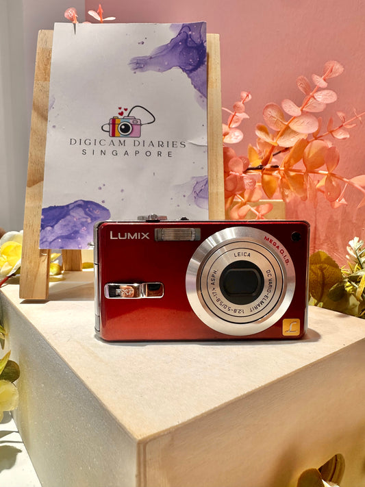Lumix FX7 Red