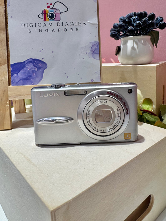 Panasonic Lumix DMC-FX30