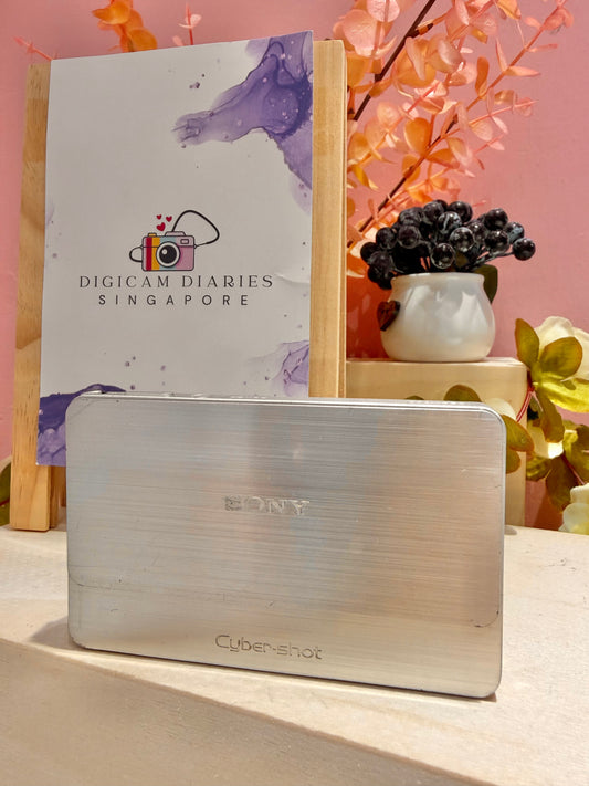 Sony Cybershot T700