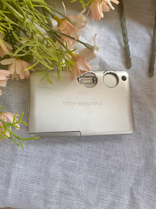 Nikon Coolpix S3